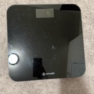 Omada Black Digital Scale